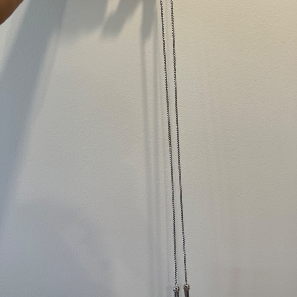 Kendra Scott Necklace - Picture 3 of 3